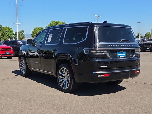 Used 2022 Jeep Grand Wagoneer Series II AWD/4WD image 12