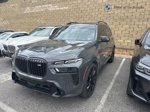 Used 2025 BMW X7 M60i AWD/4WD image 1