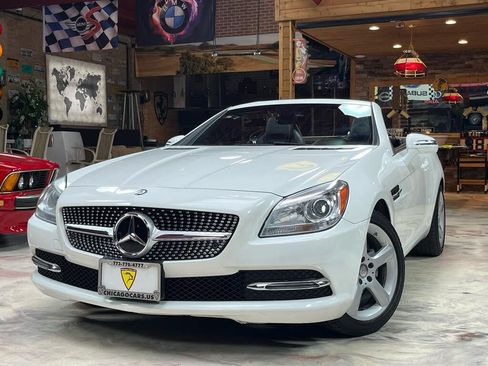 Used 2015 Mercedes-Benz SLK 250 w/ Premium Package image 9
