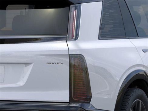 New 2026 Cadillac Vistiq Sport image 11