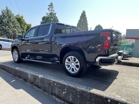 Used 2022 Chevrolet Silverado 1500 LTZ AWD/4WD image 4
