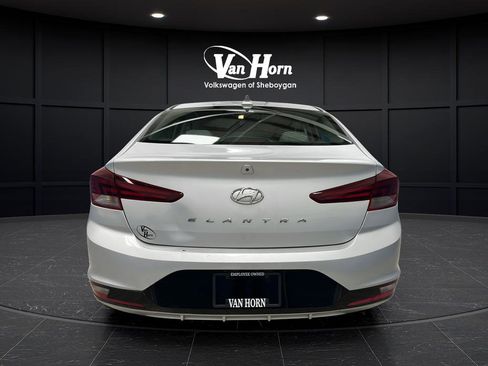Used 2020 Hyundai Elantra SEL FWD image 6