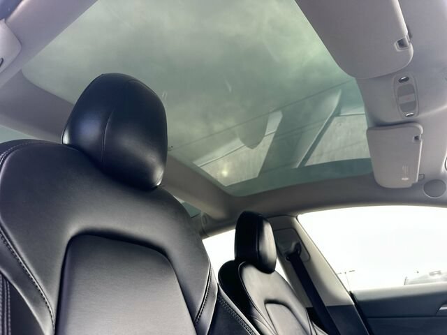 Used 2022 Tesla Model 3 Standard Range RWD image 19