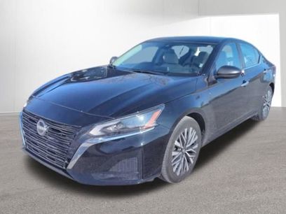 Used 2025 Nissan Altima 2.5 SV
