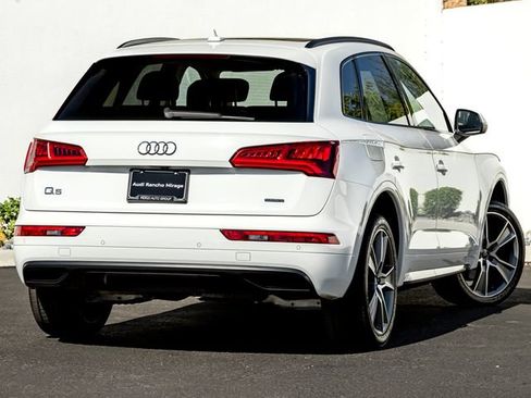 Used 2020 Audi Q5 2.0T Premium Plus w/ Premium Plus Package AWD/4WD image 6