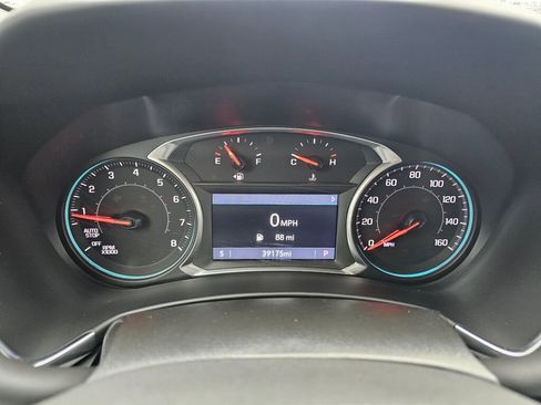 Used 2022 Chevrolet Equinox Premier w/ LPO, Cargo Package image 4