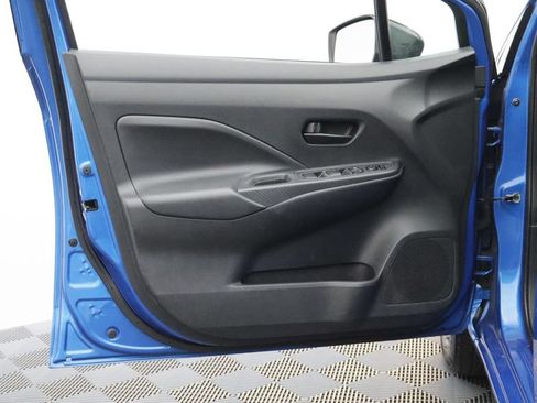 Used 2020 Nissan Versa S FWD image 16