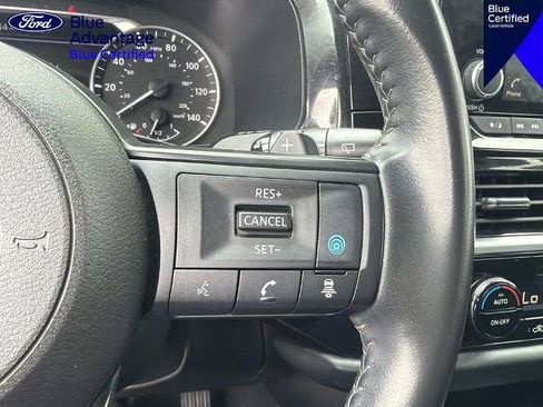 Used 2024 Nissan Pathfinder SV FWD image 21