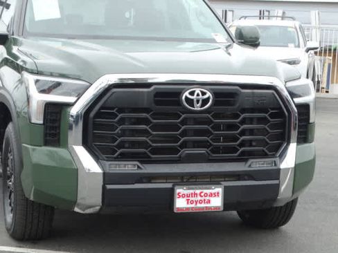 Used 2023 Toyota Tundra SR5 w/ TRD Off-Road Premium Package image 4