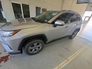 Used 2022 Toyota RAV4 XLE FWD video 1