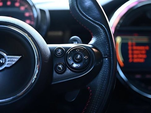 Used 2018 MINI Cooper S image 32