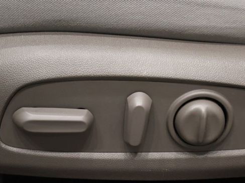 Used 2022 Chevrolet Malibu LT image 24