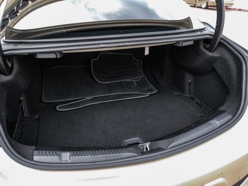 Used 2018 Mercedes-Benz E 400 Coupe w/ Premium 1 Package image 44