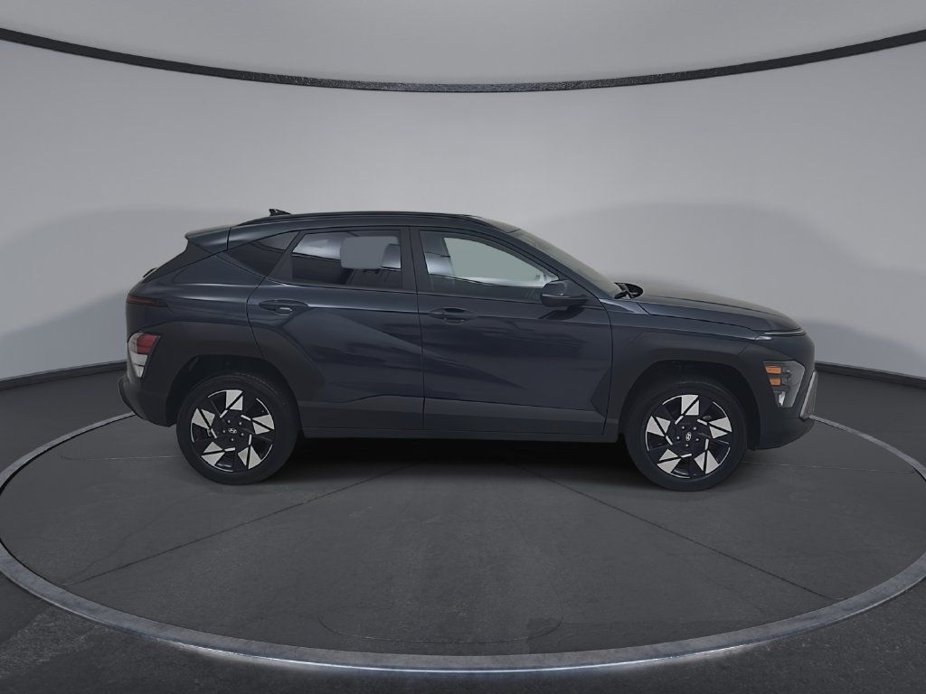 Used 2025 Hyundai Kona SEL AWD/4WD image 18