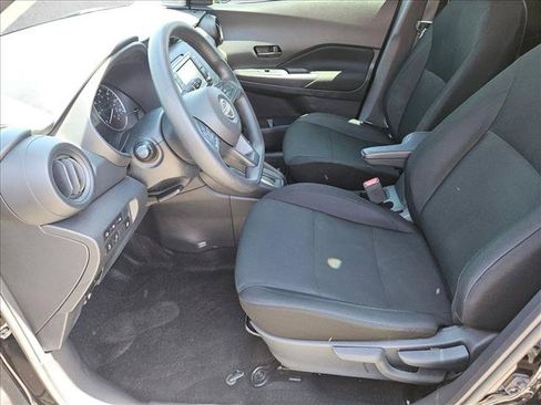 Used 2024 Nissan Kicks S FWD image 21