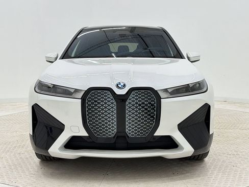 Certified 2024 BMW iX xDrive50 w/ Sport Package AWD/4WD image 6