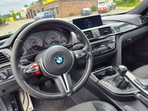 Used 2017 BMW M3 RWD image 16