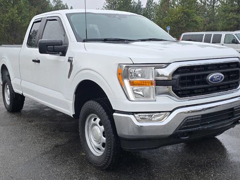 Used 2022 Ford F150 XLT image 4