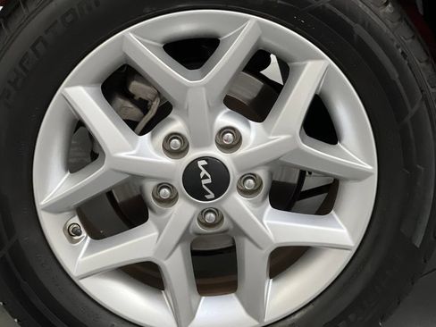 Used 2024 Kia Soul LX w/ Option Group 015 FWD image 66