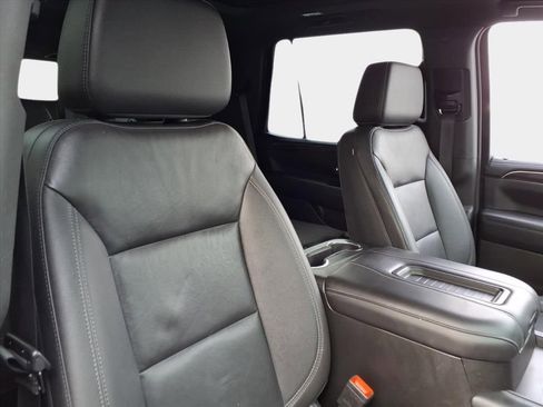 Used 2022 Chevrolet Tahoe LT w/ Luxury Package image 20