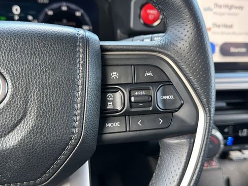 Certified 2025 Toyota 4Runner TRD Off-Road Premium w/ Tow Technology Package image 28