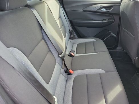 Used 2023 Chevrolet TrailBlazer LS image 34