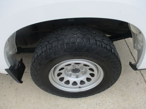 Used 2019 Chevrolet Silverado 1500 W/T w/ WT Convenience Package AWD/4WD image 8