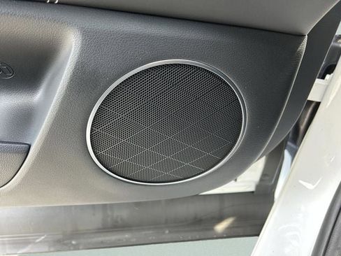 Used 2026 Genesis GV80 2.5T Select image 21