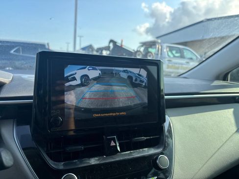 Used 2024 Toyota Corolla LE FWD image 14
