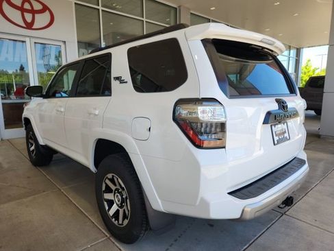Certified 2024 Toyota 4Runner TRD Off-Road Premium w/ Off Road Premium Plus Package AWD/4WD image 9