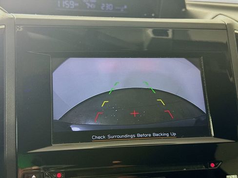 Used 2021 Subaru Crosstrek 2.0i Premium image 15