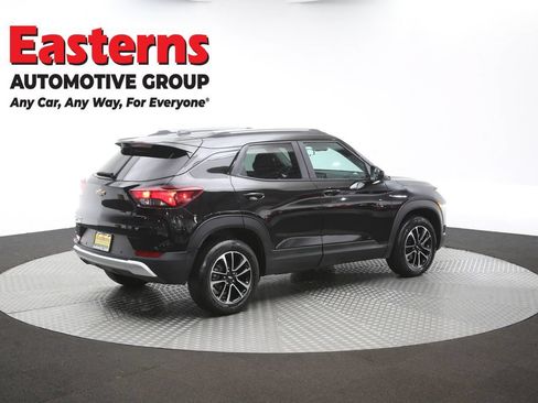 Used 2026 Chevrolet TrailBlazer LT w/ LT Cold Weather Package AWD/4WD image 41