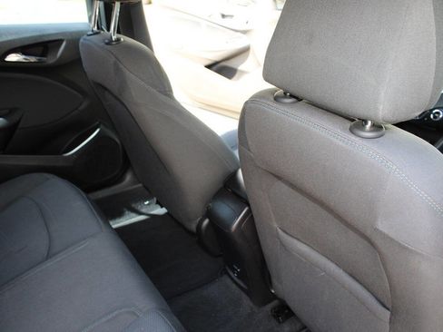 Used 2018 Chevrolet Cruze LT w/ Convenience Package image 33