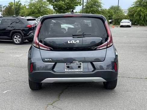 Used 2025 Kia Soul LX w/ LX Technology Package FWD image 3