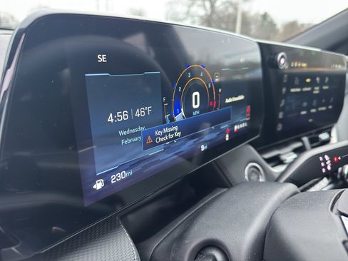 New 2026 Chevrolet Equinox LT w/ Midnight Edition image 13