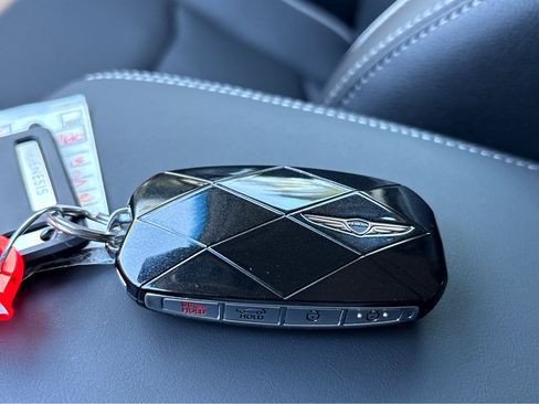 New 2026 Genesis GV70 2.5T Advanced image 33