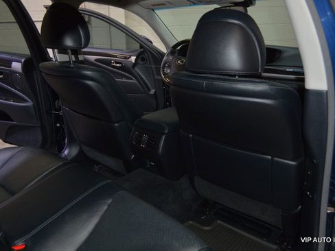 Used 2013 Lexus LS 460 w/ Comfort Pkg RWD image 20