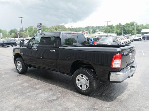 Used 2024 RAM 2500 Tradesman w/ Chrome Appearance Group image 10