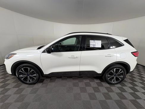 Certified 2022 Ford Escape SEL w/ SEL Stealth AWD Package image 4