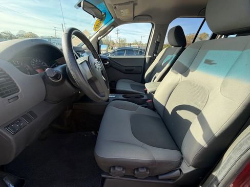 Used 2012 Nissan Xterra S RWD image 18