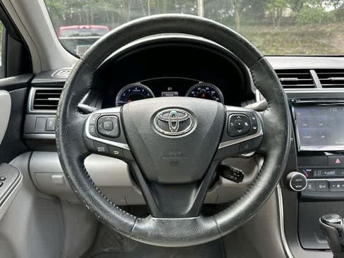 Used 2015 Toyota Camry XLE w/ Convenience Package FWD image 7