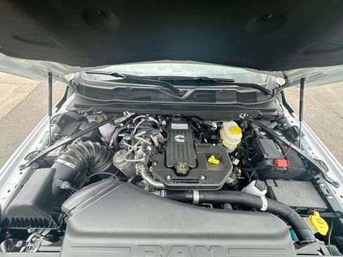 New 2026 RAM 3500 Tradesman AWD/4WD image 17