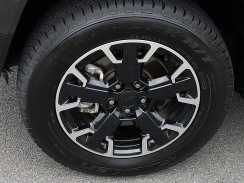 Used 2023 Jeep Renegade Trailhawk image 6