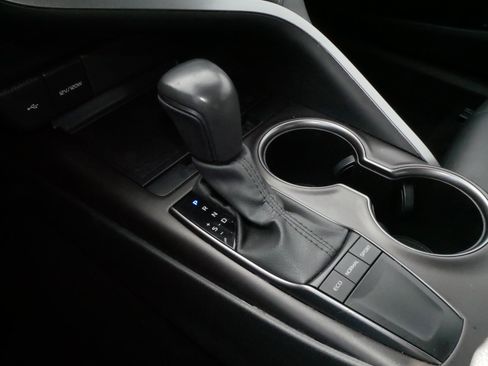 Certified 2024 Toyota Camry SE image 24