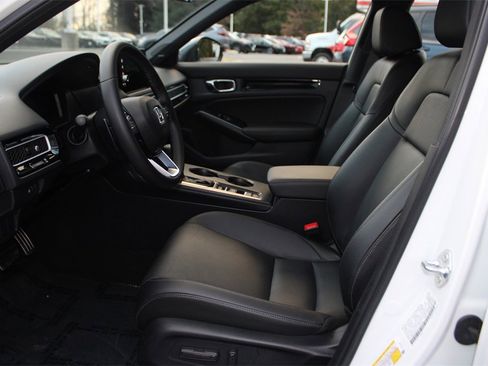 Certified 2025 Honda Civic Sport Touring image 11