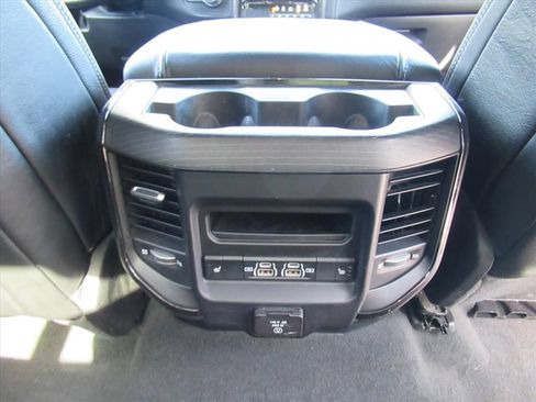 Used 2022 RAM 1500 Limited AWD/4WD image 36