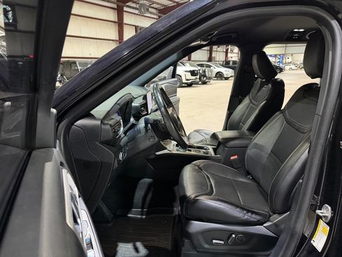 Used 2020 Ford Explorer ST AWD/4WD image 13
