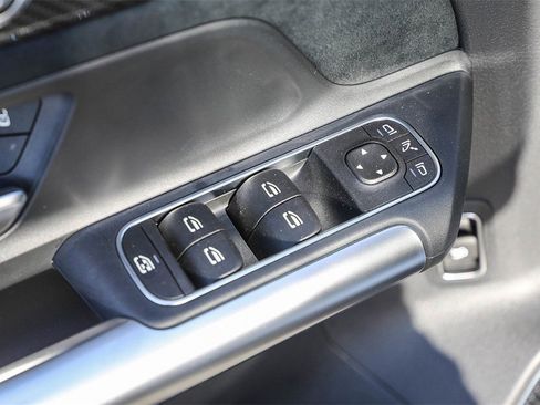 Used 2024 Mercedes-Benz GLA 35 AMG 4MATIC image 27