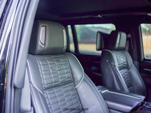 Used 2023 Cadillac Escalade ESV Sport Platinum image 41