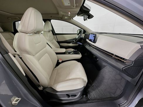 Used 2023 Nissan Ariya FWD image 33